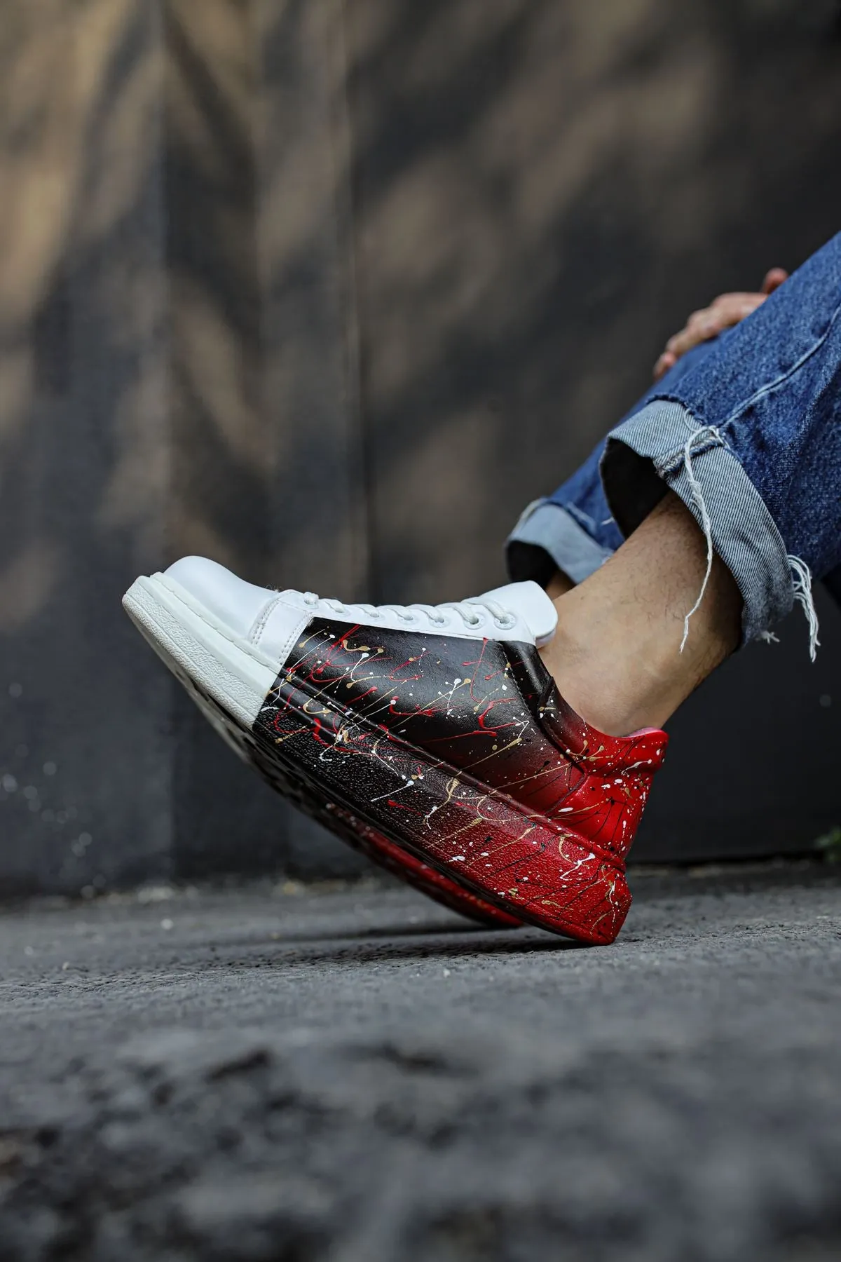 Black Red Graffiti Sneaker CH415