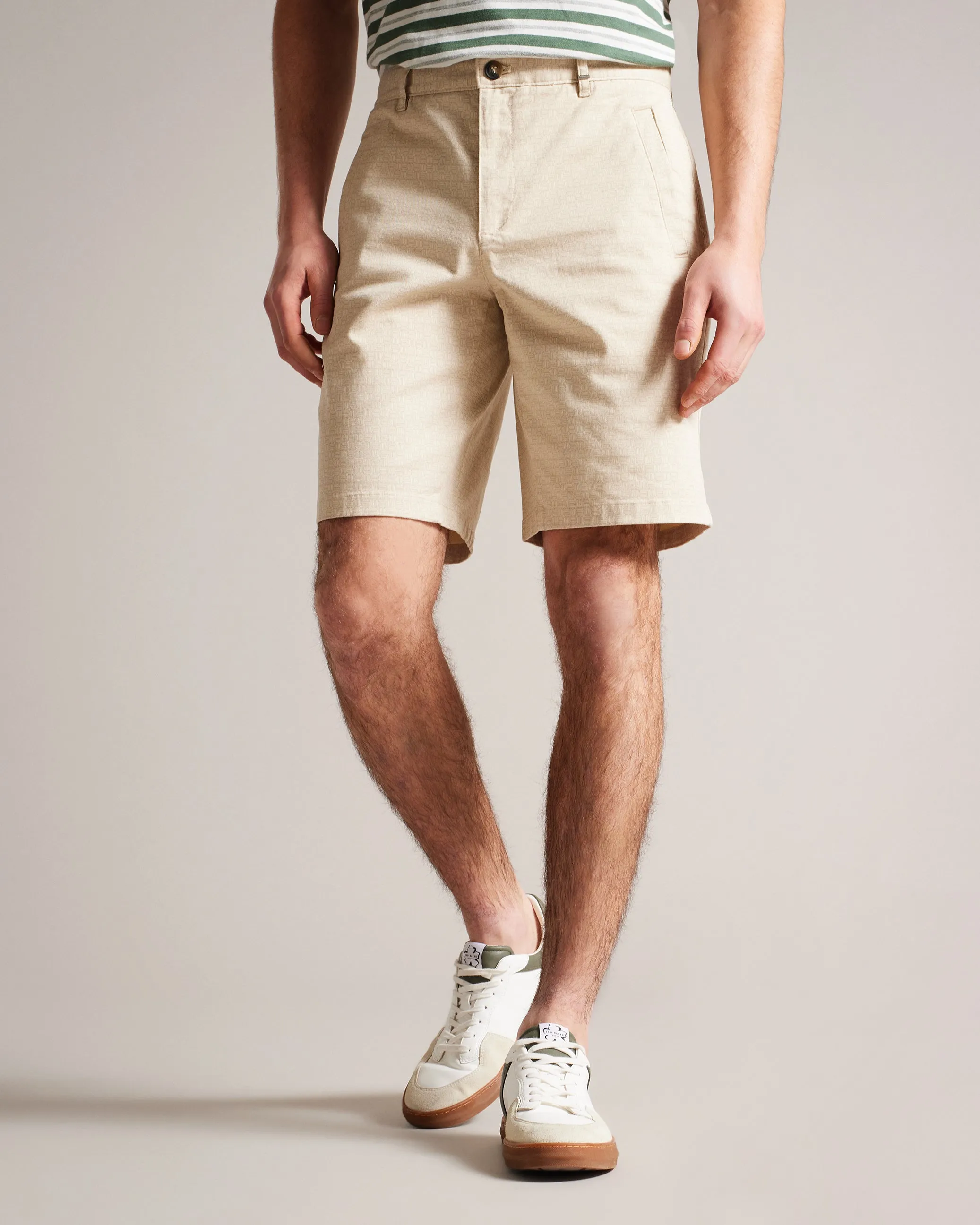 Gomer Regular Fit Geometric Shorts Natural